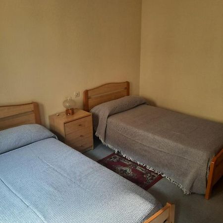 Habitaciones Pension El Parque Sabiñánigo Eksteriør billede